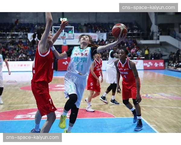 洛杉矶火花正式签下自由球员中锋蒂娜·查尔斯 洛杉矶火花正式签下自由球员中锋蒂娜·查尔斯